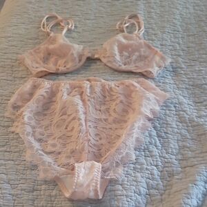 Vintage Christian Dior INTIMATES Lace Lingerie Matching Set 36B / Medium